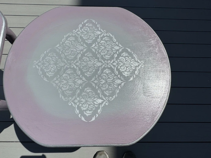 table painted with dixie belle paint